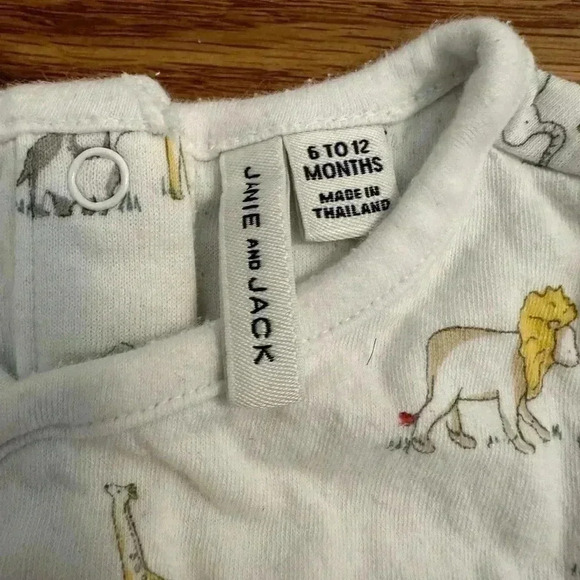 Janie and Jack Baby Safari Bodysuit size 6-12 months - Picture 2 of 7